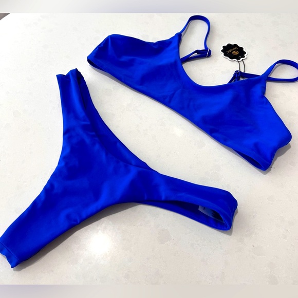 Cobalt Blue Bikini - Picture 2 of 8